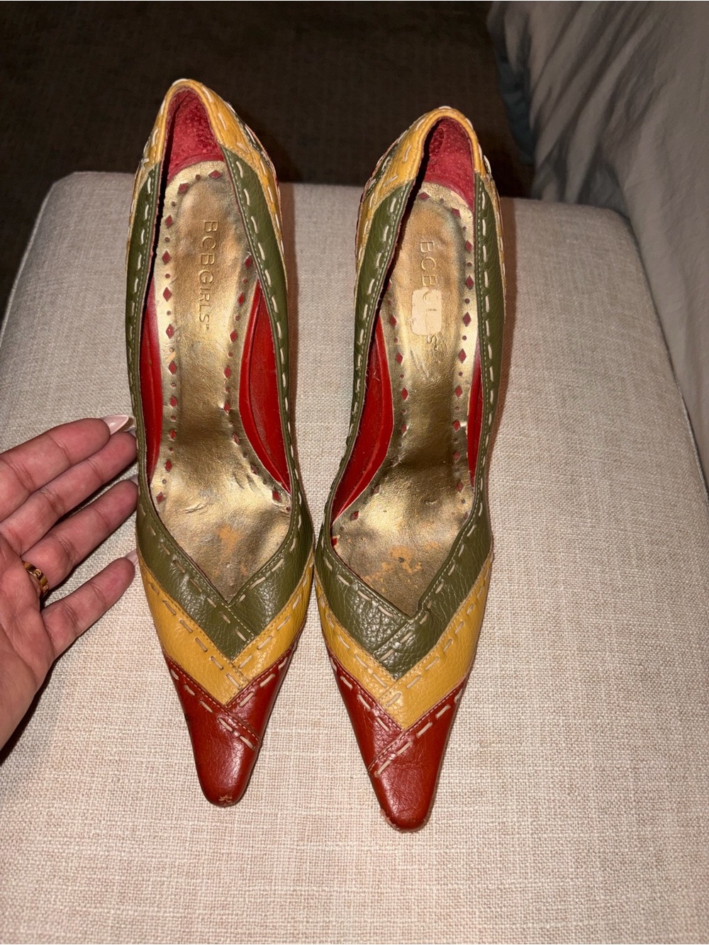 BCBGirls Vintage Colorblock Leather Pointed Toe Pumps Heels Size 9B / 38